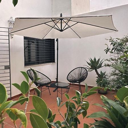 Apartamento-Pension El Trianero Junto Al Rio Seville Exterior photo