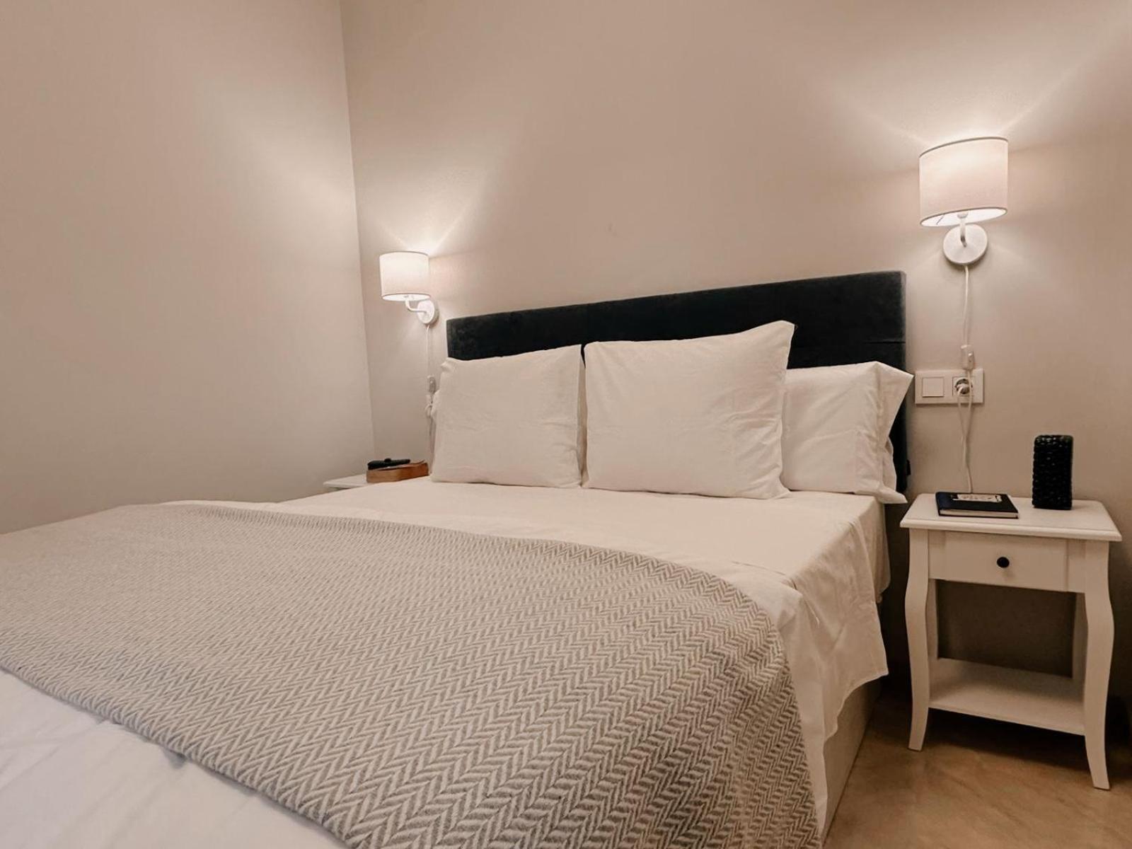 Apartamento-Pension El Trianero Junto Al Rio Seville Exterior photo